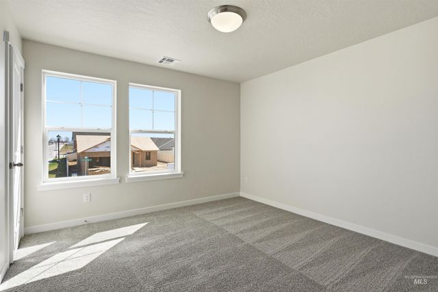 10768 Armuth St, Caldwell, ID 83605