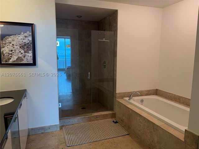 7901 Hispanola Ave 807, North Bay Village, FL 33141