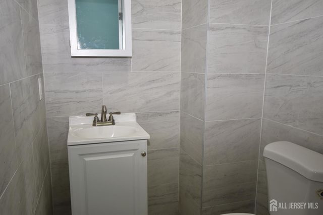 12 Ford Avenue, Franklin Twsp, NJ 08873