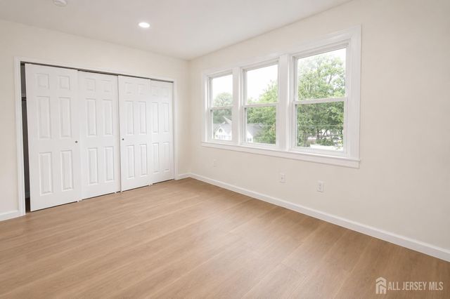 12 Ford Avenue, Franklin Twsp, NJ 08873