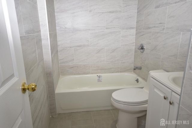 12 Ford Avenue, Franklin Twsp, NJ 08873