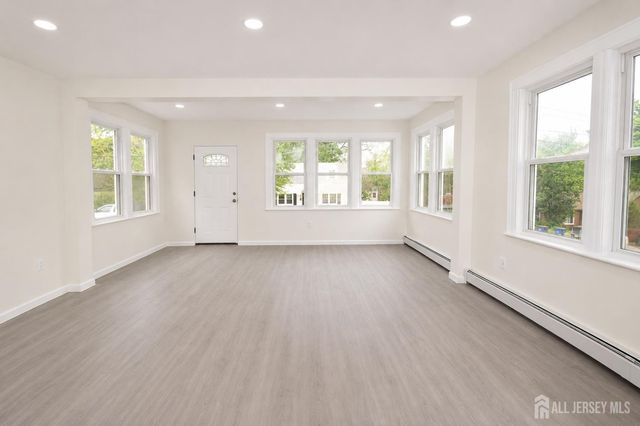 12 Ford Avenue, Franklin Twsp, NJ 08873