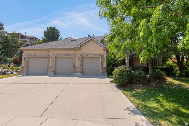 11486 S MARKRIDGE CIR, South Jordan, UT 84095