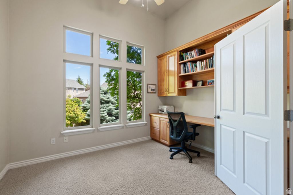 Image 22 of property listing at 11486 S MARKRIDGE CIR, South Jordan, UT 84095