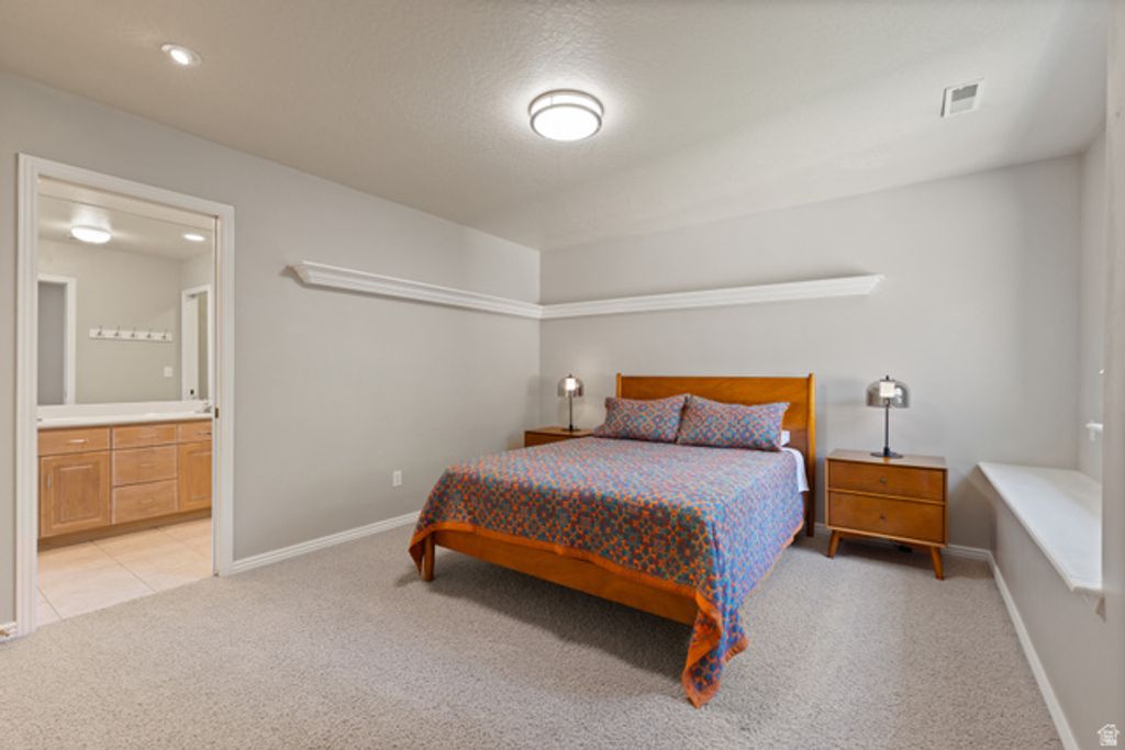 Image 38 of property listing at 11486 S MARKRIDGE CIR, South Jordan, UT 84095