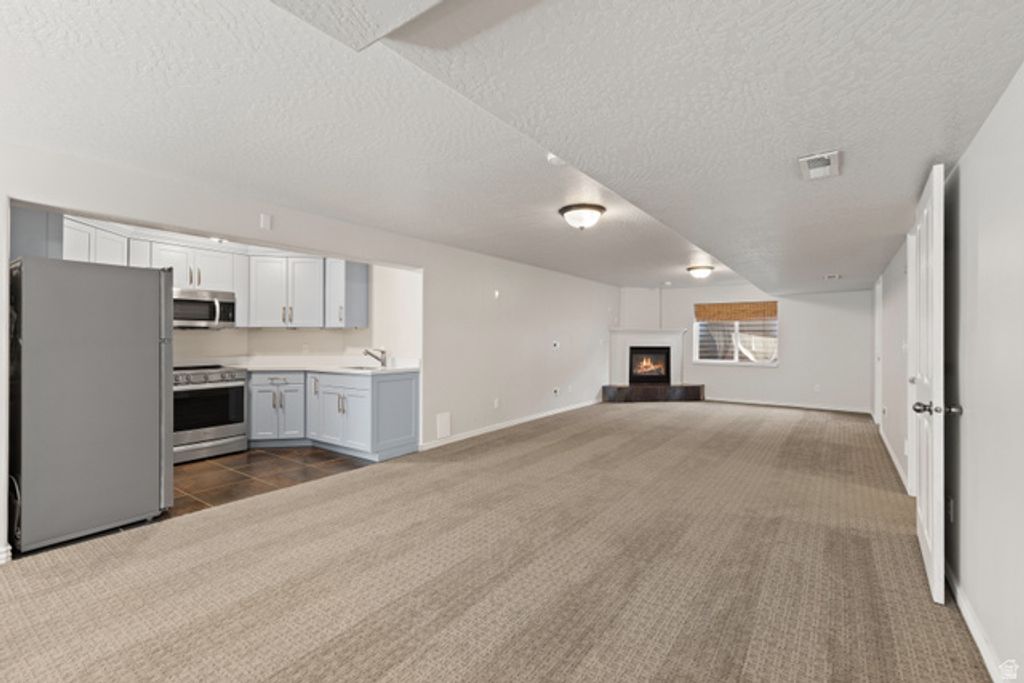 Image 41 of property listing at 11486 S MARKRIDGE CIR, South Jordan, UT 84095