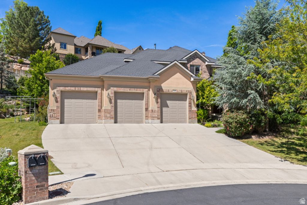 Image 58 of property listing at 11486 S MARKRIDGE CIR, South Jordan, UT 84095