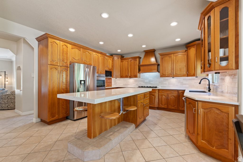 Image 8 of property listing at 11486 S MARKRIDGE CIR, South Jordan, UT 84095