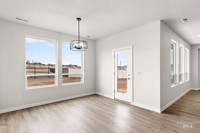 5419 S Danforth Ave, Nampa, ID 83686