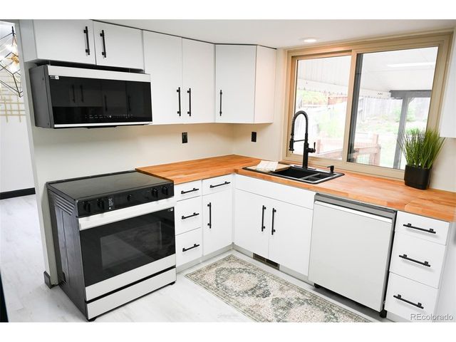 4690 W Stanford Ave, Denver, CO 80236