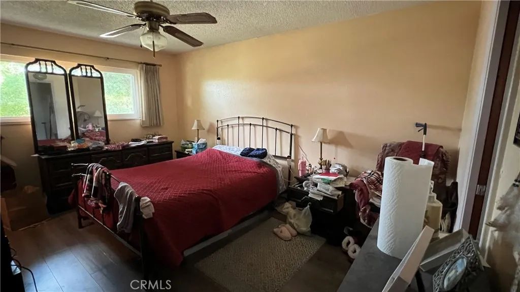 500 W Sample Avenue, Fresno, CA 93704