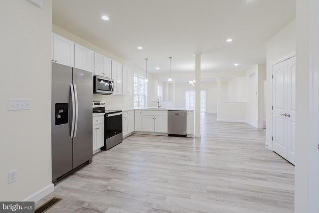 51 MAPLEDALE RD, Dover, DE 19904