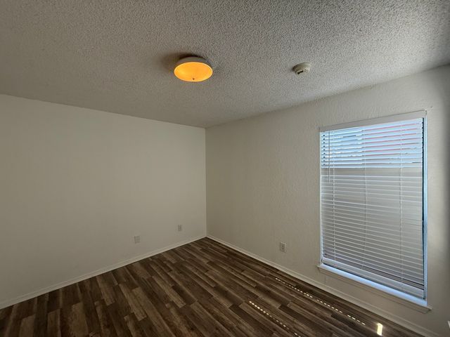 9813 Walnut Street 302, Dallas, TX 75243