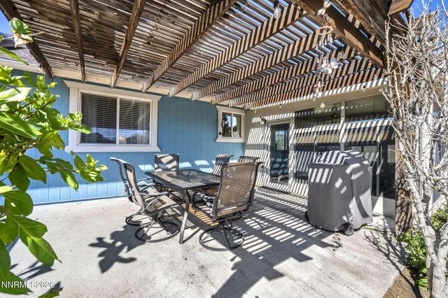 325 Veronica Avenue, Sparks, NV 89436