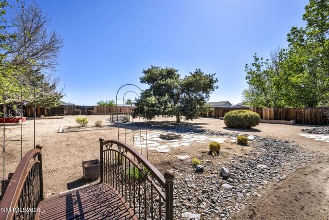 325 Veronica Avenue, Sparks, NV 89436