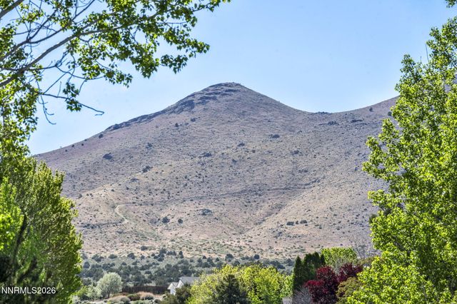325 Veronica Avenue, Sparks, NV 89436