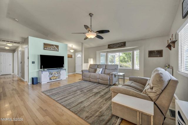 325 Veronica Avenue, Sparks, NV 89436