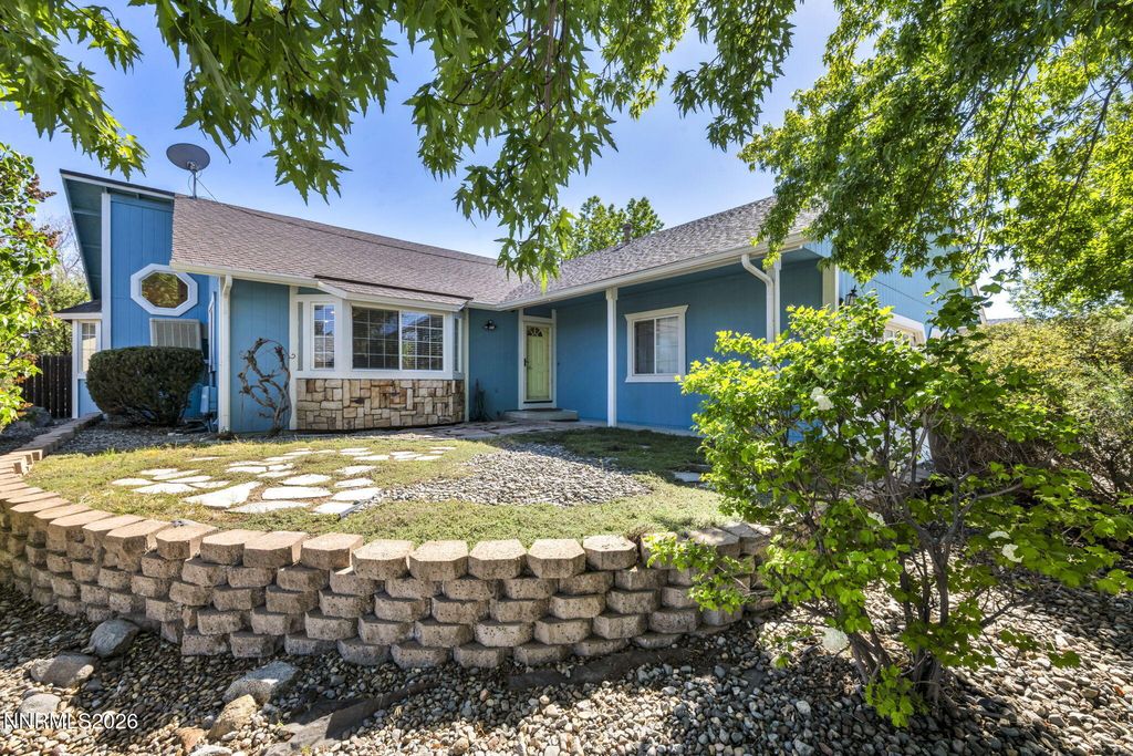 325 Veronica Avenue, Sparks, NV 89436