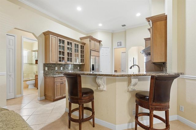 2199 SE Heathwood Circle, Port St. Lucie, FL 34952
