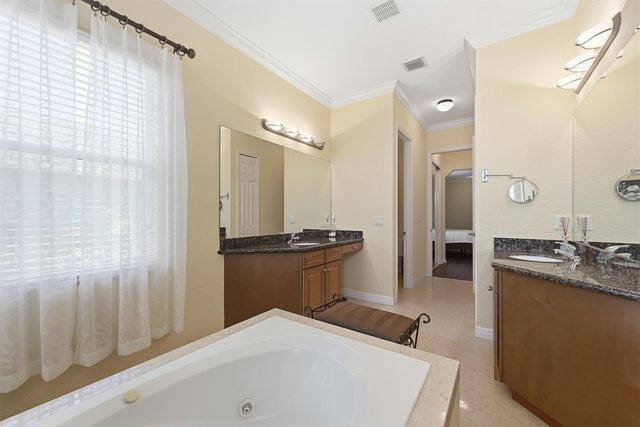 2199 SE Heathwood Circle, Port St. Lucie, FL 34952