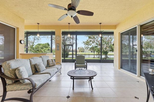 2199 SE Heathwood Circle, Port St. Lucie, FL 34952