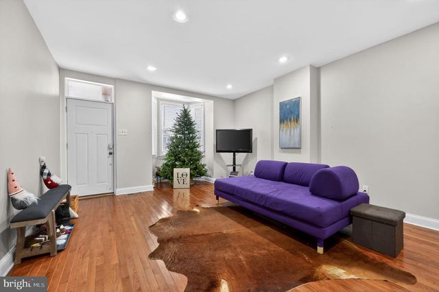 3952 MELON ST, Philadelphia, PA 19104