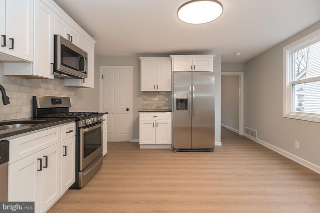 653 SPRUCE ST, Bristol, PA 19007