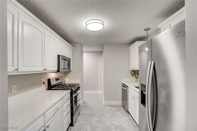 38109 Poplar Drive, Willoughby, OH 44094