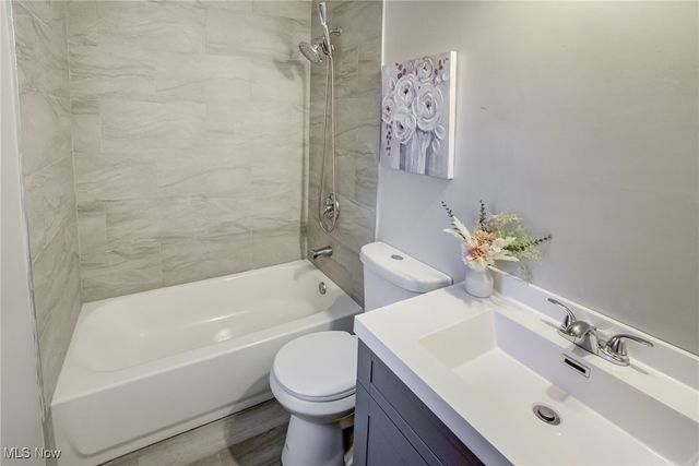 38109 Poplar Drive, Willoughby, OH 44094