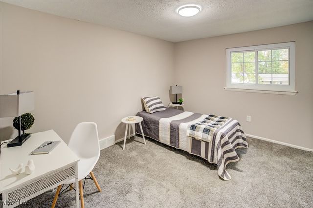 38109 Poplar Drive, Willoughby, OH 44094