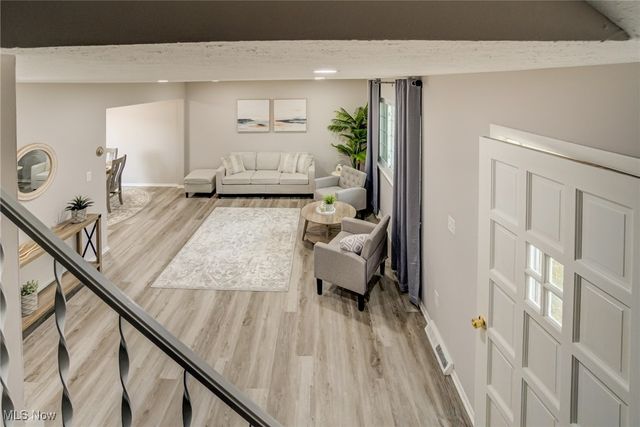 38109 Poplar Drive, Willoughby, OH 44094