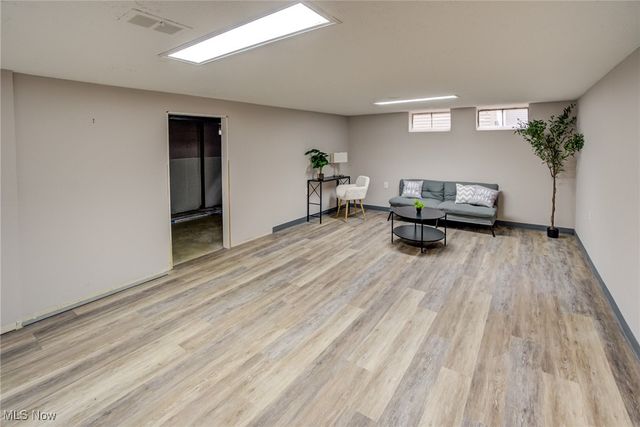 38109 Poplar Drive, Willoughby, OH 44094