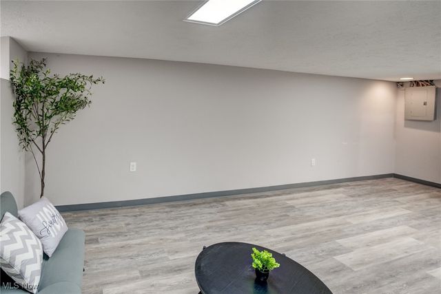 38109 Poplar Drive, Willoughby, OH 44094