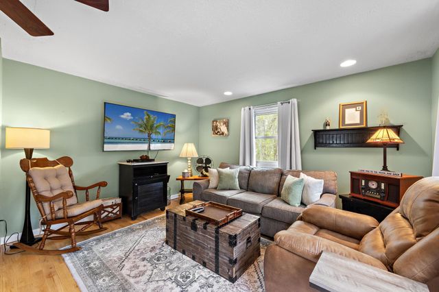 50 LIGHTHOUSE DR, Waretown, NJ 08758