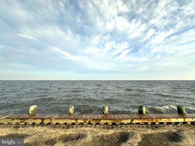 50 LIGHTHOUSE DR, Waretown, NJ 08758