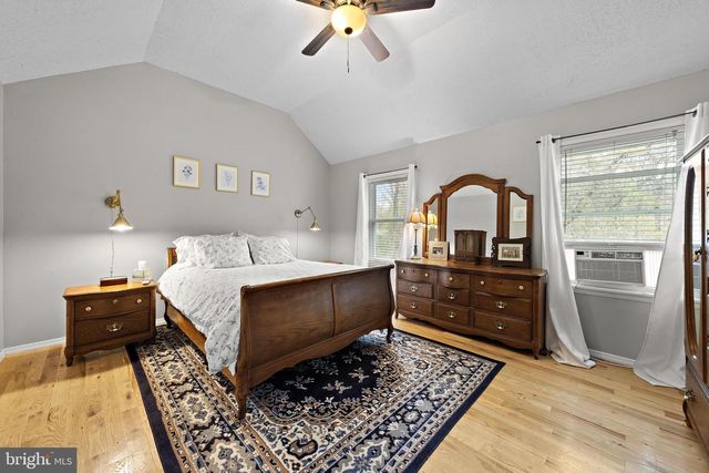 50 LIGHTHOUSE DR, Waretown, NJ 08758