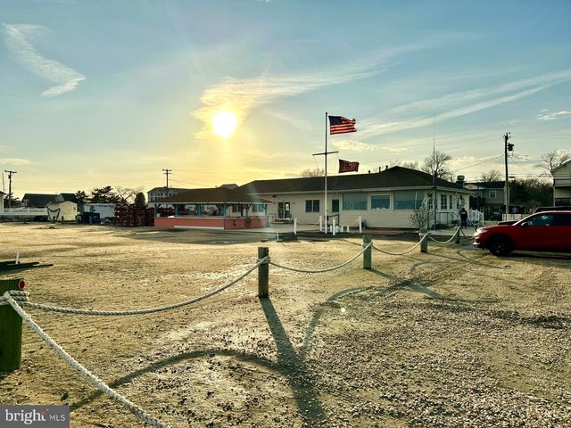 50 LIGHTHOUSE DR, Waretown, NJ 08758