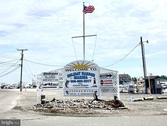 50 LIGHTHOUSE DR, Waretown, NJ 08758