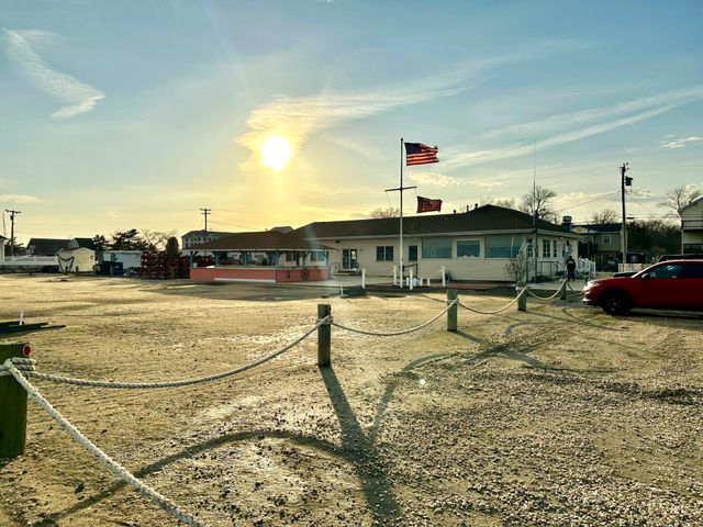 50 LIGHTHOUSE DR, Waretown, NJ 08758