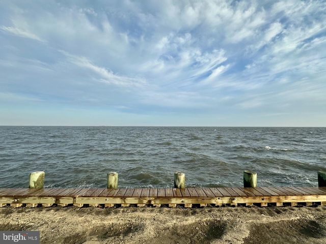 50 LIGHTHOUSE DR, Waretown, NJ 08758