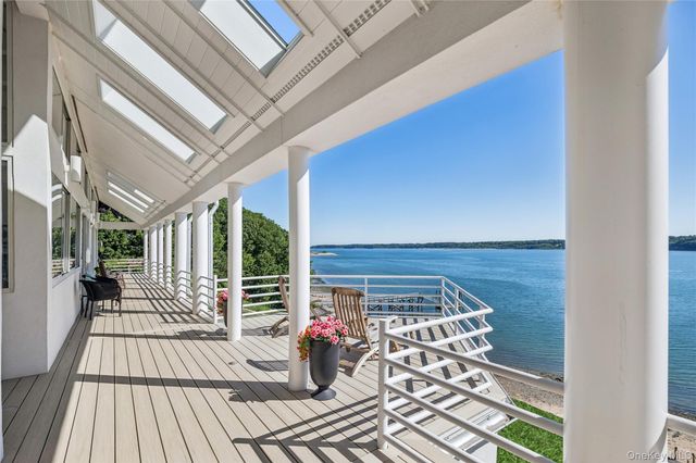 47 Laurel Cove Road, Laurel Hollow, NY 11771