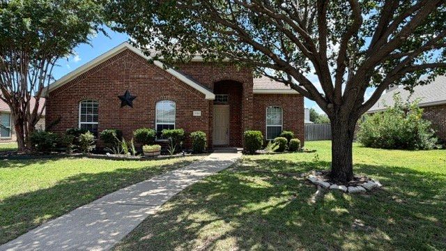 1700 Summerfield Drive, Allen, TX 75002