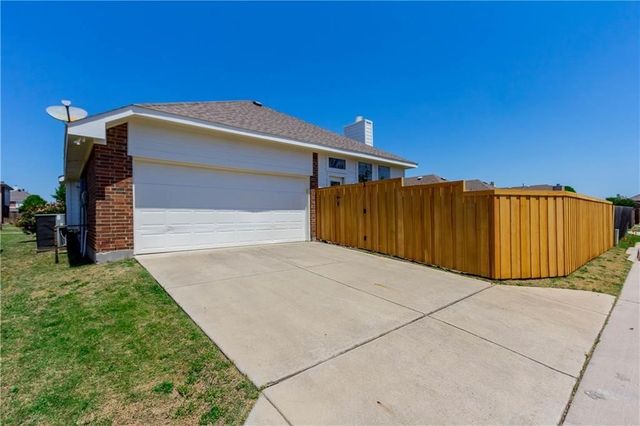 1700 Summerfield Drive, Allen, TX 75002