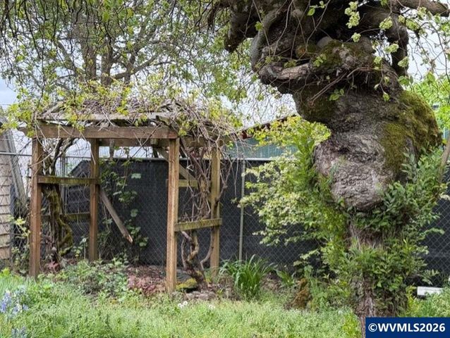 747 49th Av SE, Salem, OR 97317