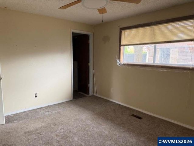 747 49th Av SE, Salem, OR 97317