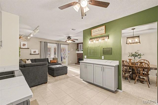 4764 Brawley Court, St Louis, MO 63128