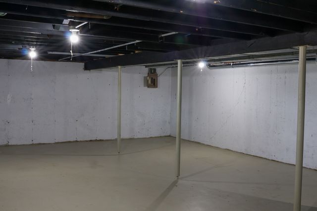 8403 Grange Hall Road, Garden Prairie, IL 61038