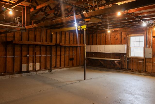 8403 Grange Hall Road, Garden Prairie, IL 61038