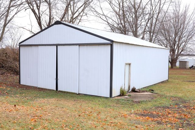 8403 Grange Hall Road, Garden Prairie, IL 61038