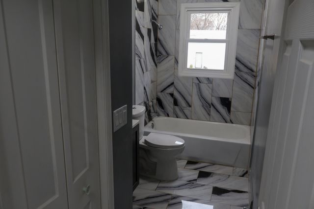 8403 Grange Hall Road, Garden Prairie, IL 61038